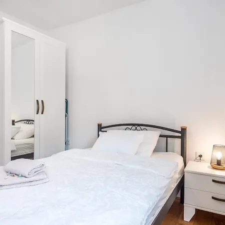 Ksenija Kat Apartmán *