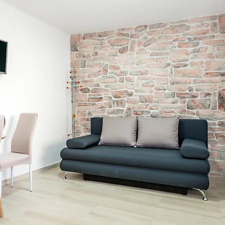 Ksenija Kat Apartmán Šibenik