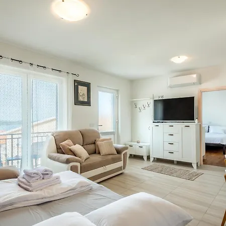 Ksenija Kat 시베니크