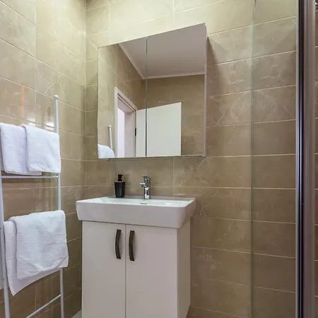 Ksenija Kat * 시베니크