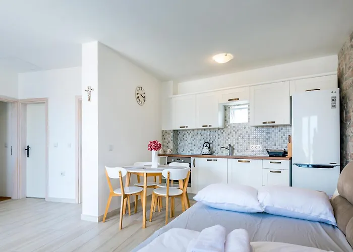 Ksenija Kat Apartman *