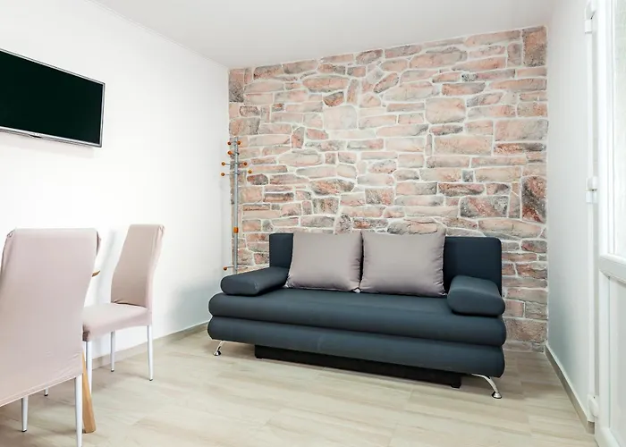 Ksenija Kat Apartman Sibenik